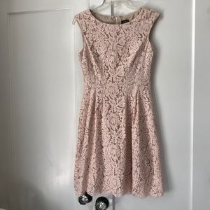 Vince Camuto Lace Dress Size 4